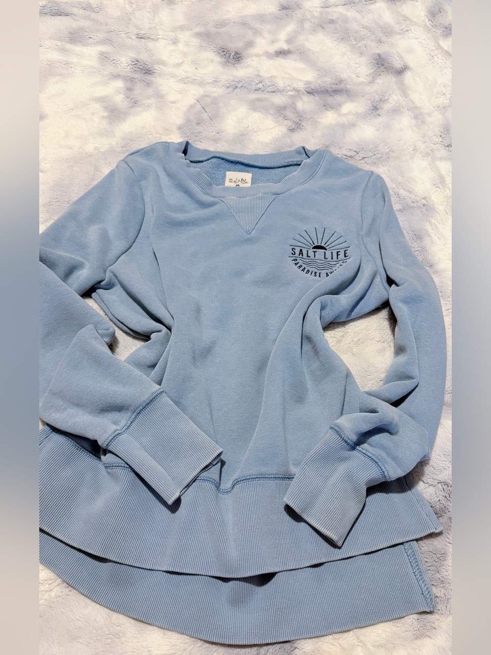 Salt Life Women's Powder Blue Crewneck Pullover with Chest Logo
